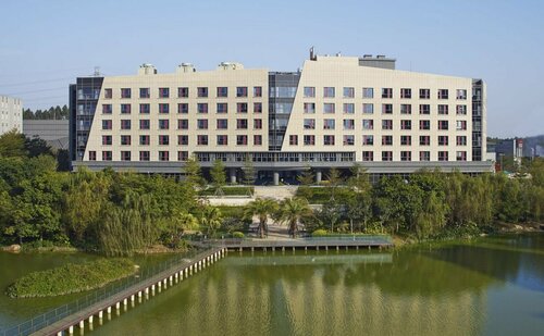 Гостиница Aloft Dongguan Songshan Lake в Дунгуани