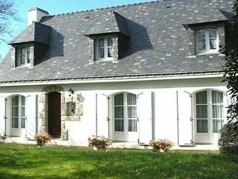 Гостиница Les Chambres d'Hôtes d'Evelyne в Лорьяне