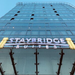 Гостиница Parkside Hotel & Apartments