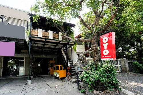 Гостиница Oyo 1856 Ale Homestay в Провинции Восточная Ява