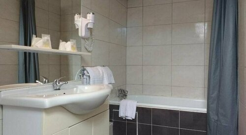 Гостиница Hostellerie du Sauvage в Боне