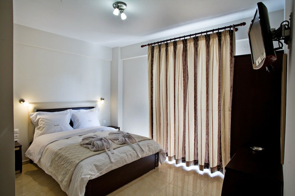 Rg Status Hotel - 3
