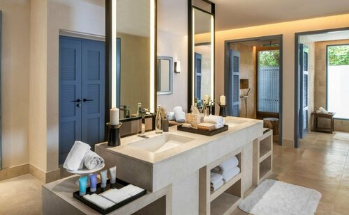 Гостиница The Halcyon Private Isles Maldives, Autograph Collection в Тинаду
