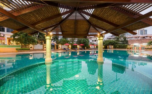 Гостиница Mountain Beach Resort & Convention Center в Паттайе