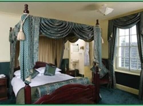 Гостиница La Fleur de Lys в Шефтсбери