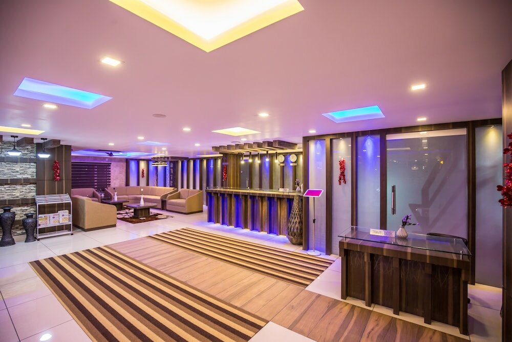 Фото South Gate Residency