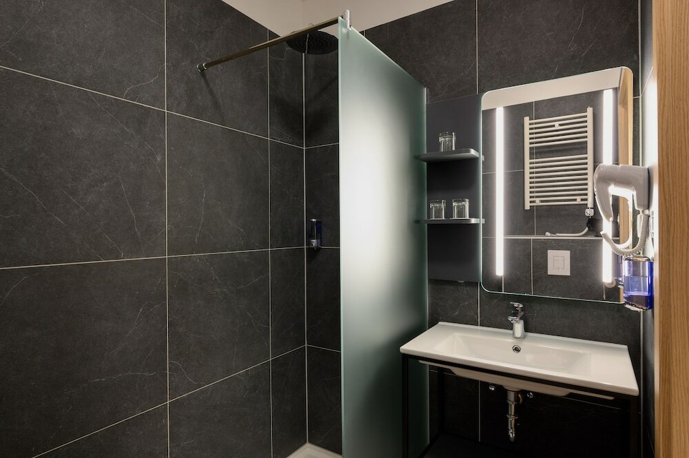 Фото B&B Hotel Maribor