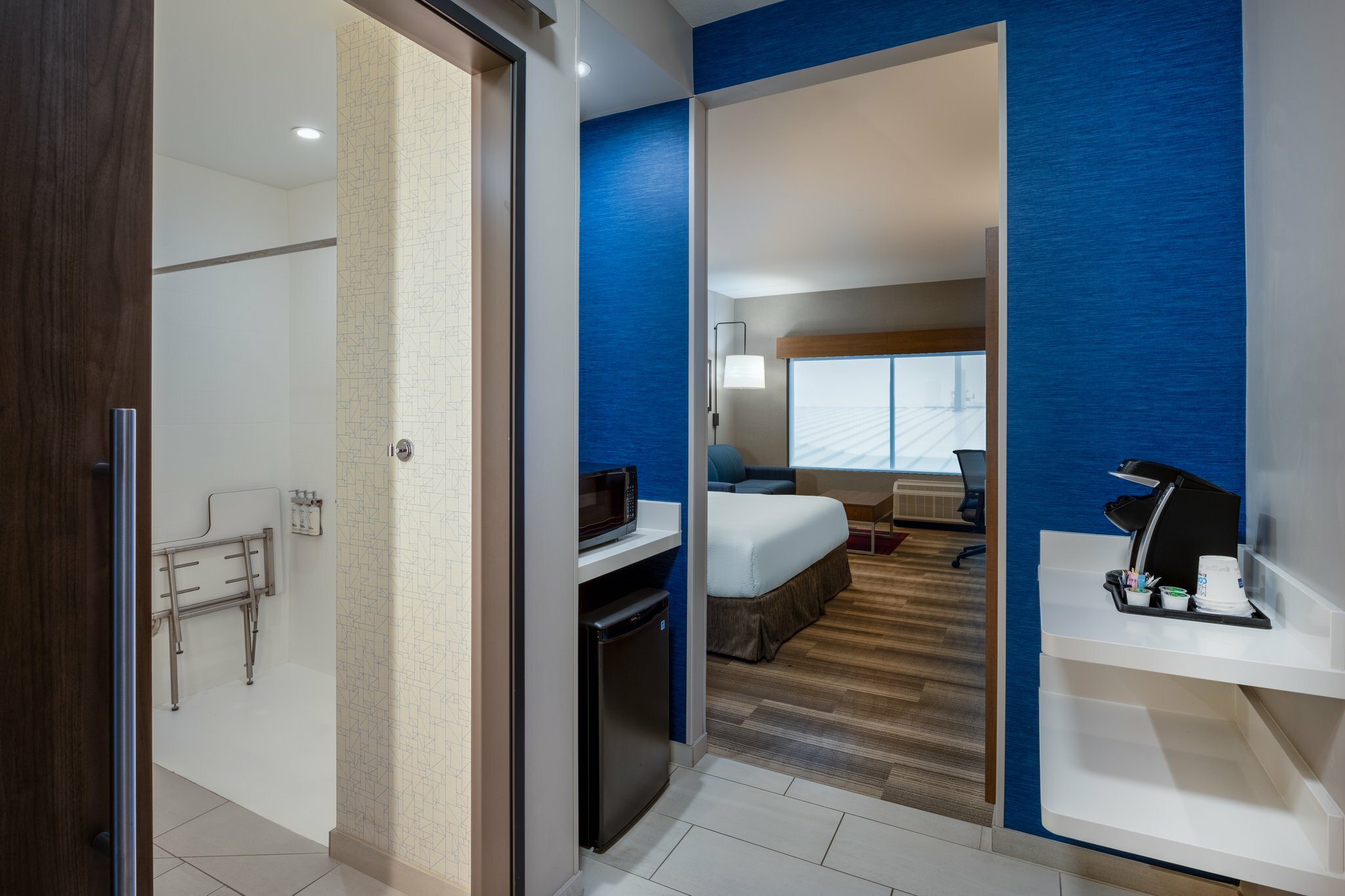 Фото Holiday Inn Express And Suites Gilbert Mesa Gateway Airport, an Ihg Hotel