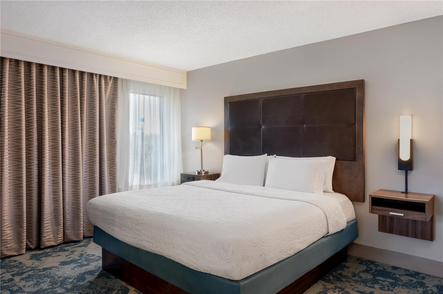 Фото Hampton Inn South Hill