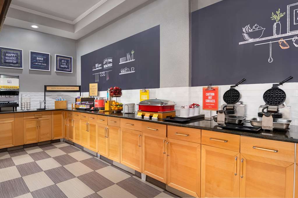 Фото Hampton Inn & Suites Stamford