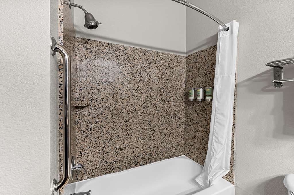 Фото Best Western Sherwood Inn & Suites