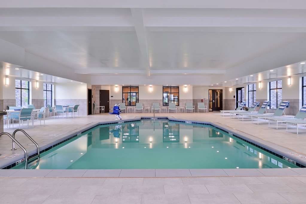 Фото Homewood Suites by Hilton Des Moines Airport