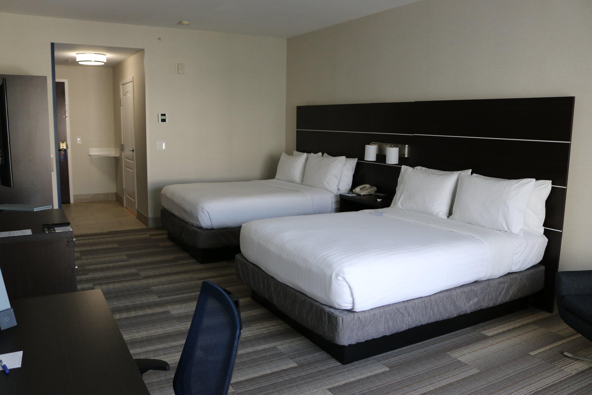 Фото Holiday Inn Express Hotel & Suites El Dorado Hills, an Ihg Hotel