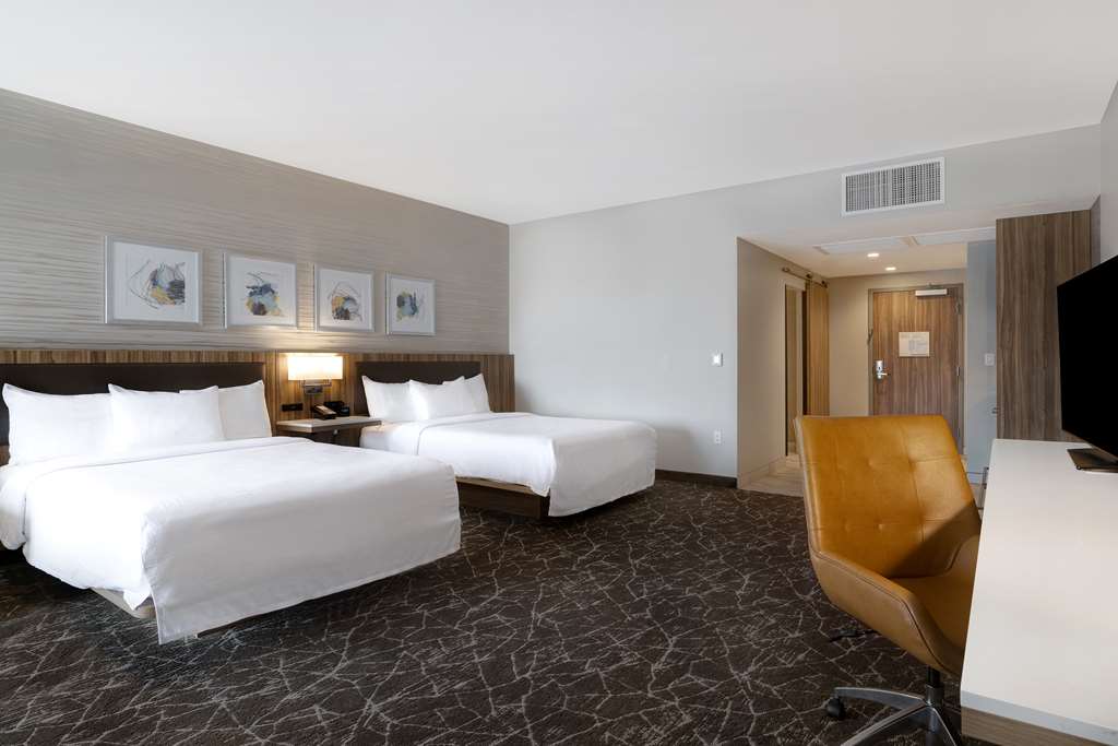 Фото Hilton Garden Inn Anaheim Resort