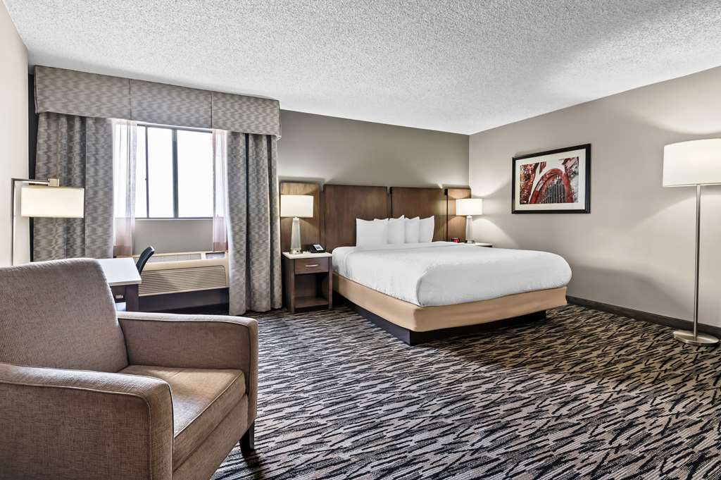 Фото Best Western Los Alamitos Inn & Suites