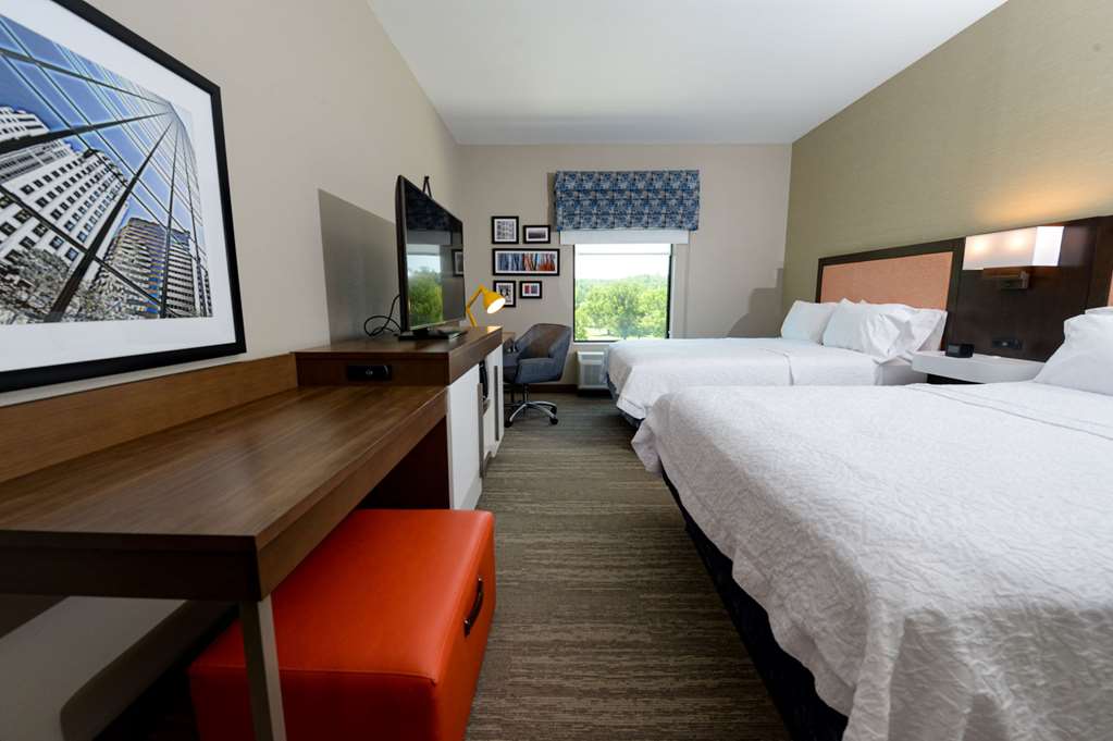 Фото Hampton Inn & Suites Lenoir