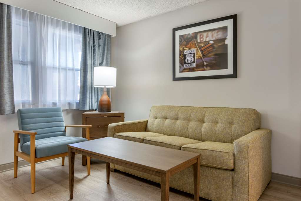 Фото Best Western Plus King's Inn & Suites