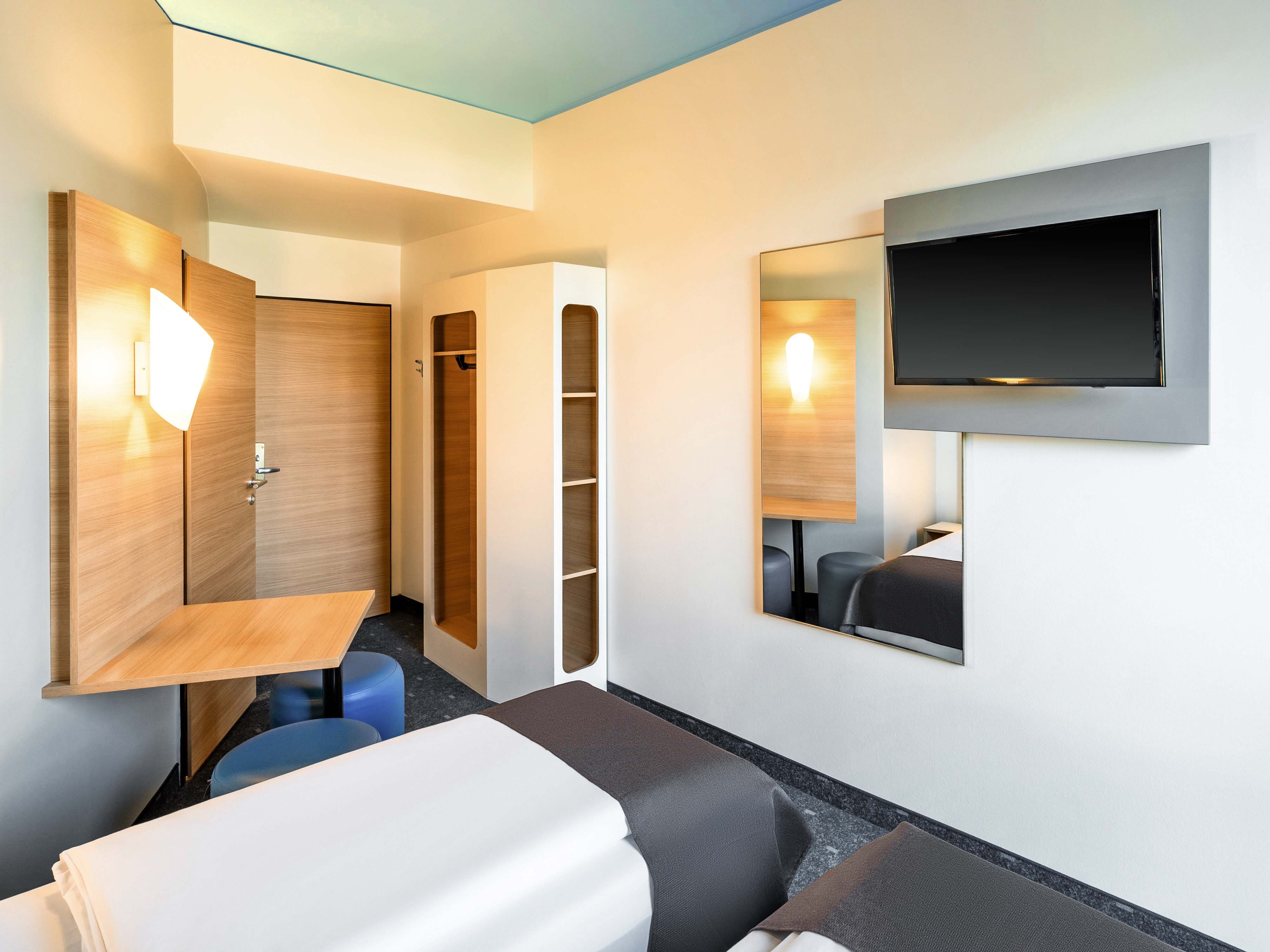 Фото B&b Hotel Braunschweig-City
