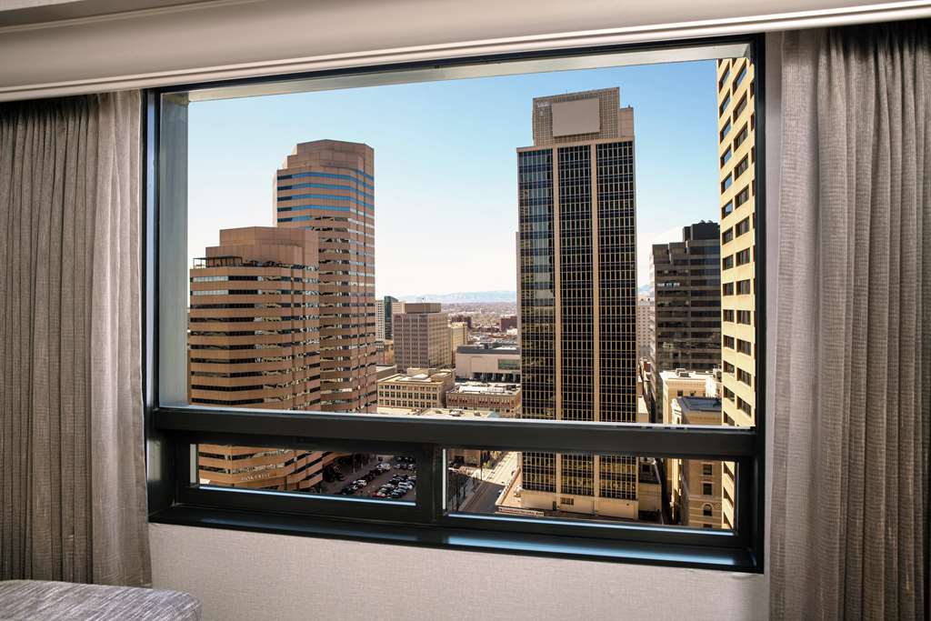 Фото Hilton Denver City Center