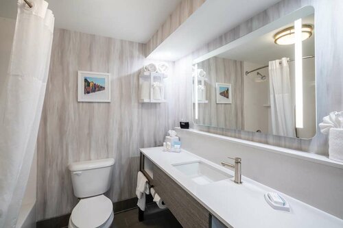 Гостиница Hampton Inn & Suites Amelia Island-Historic Harbor Front в Фернандина Бич