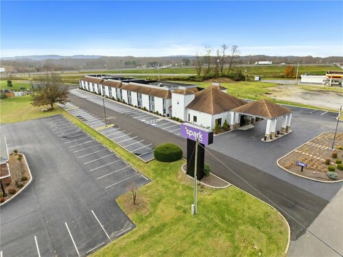 Гостиница Clarion Pointe Abingdon I-81 near Fairgrounds в Абингдоне