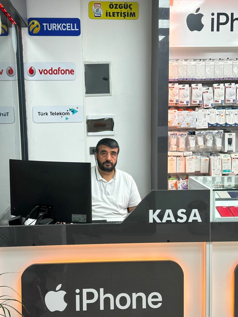 Mobile phone store Ozguc Communication & Computer, Gaziantep, photo