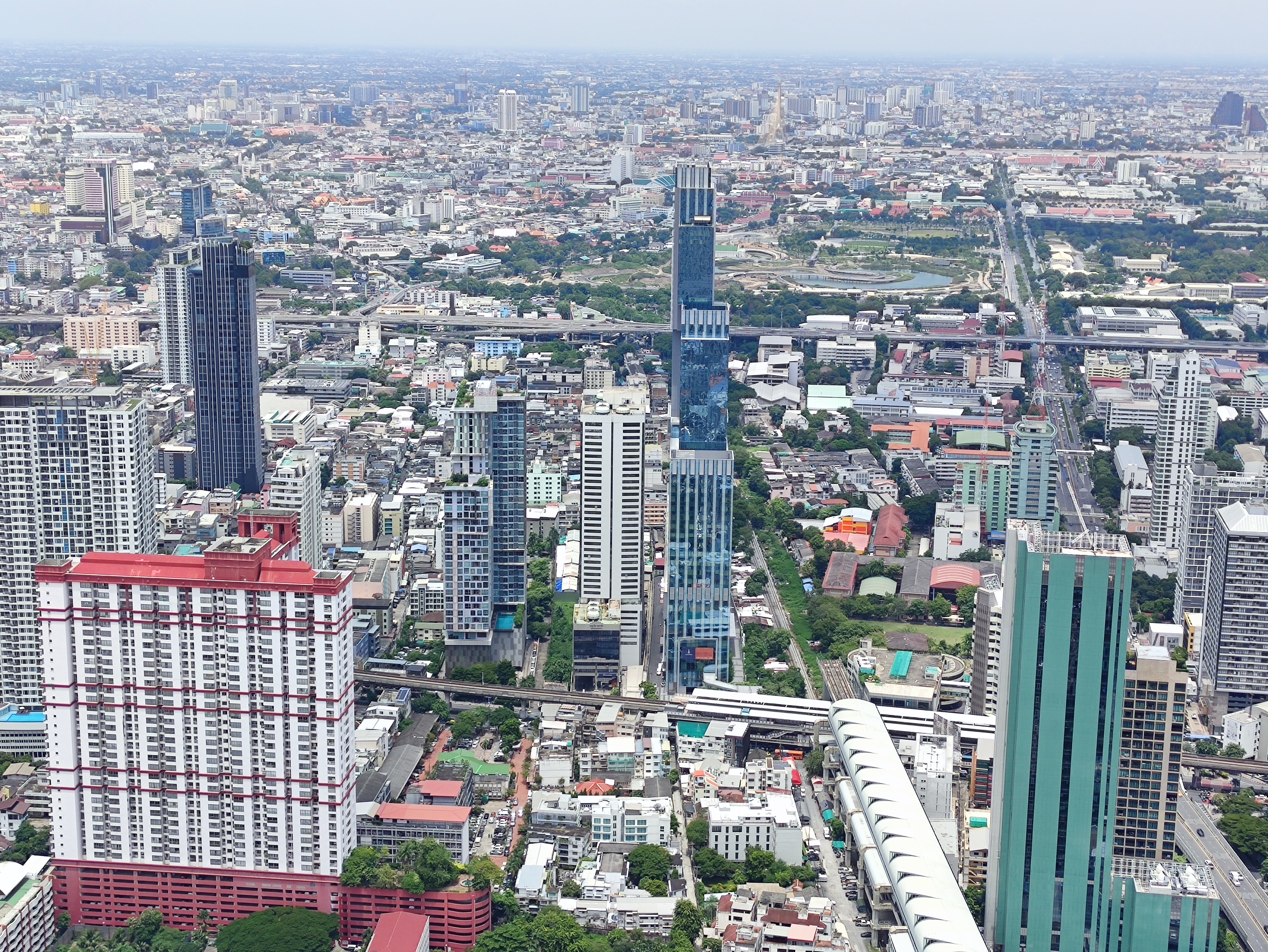 Фото Baiyoke Sky Hotel