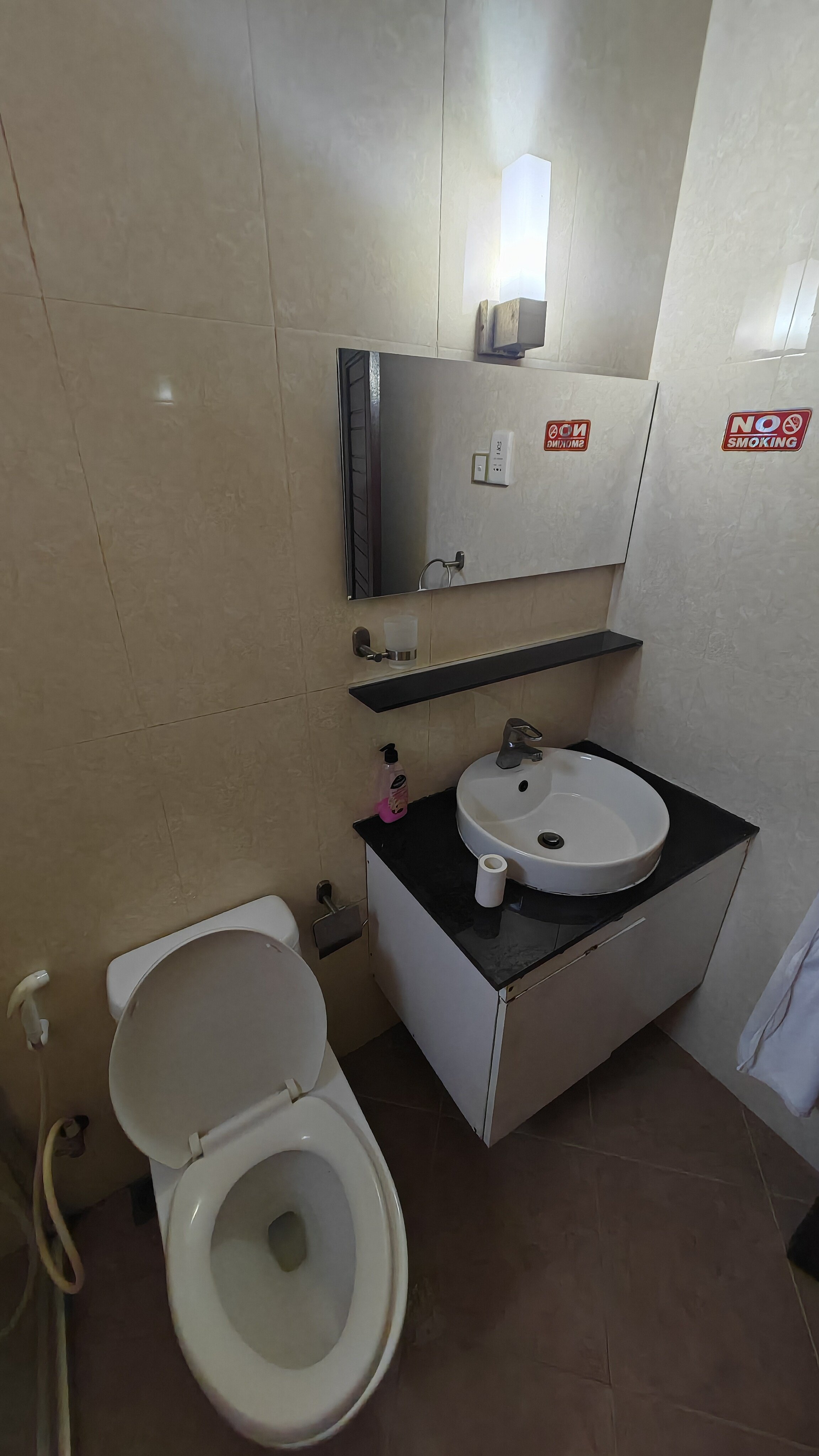 Фото Narnia Maldives Hotel at Maafushi