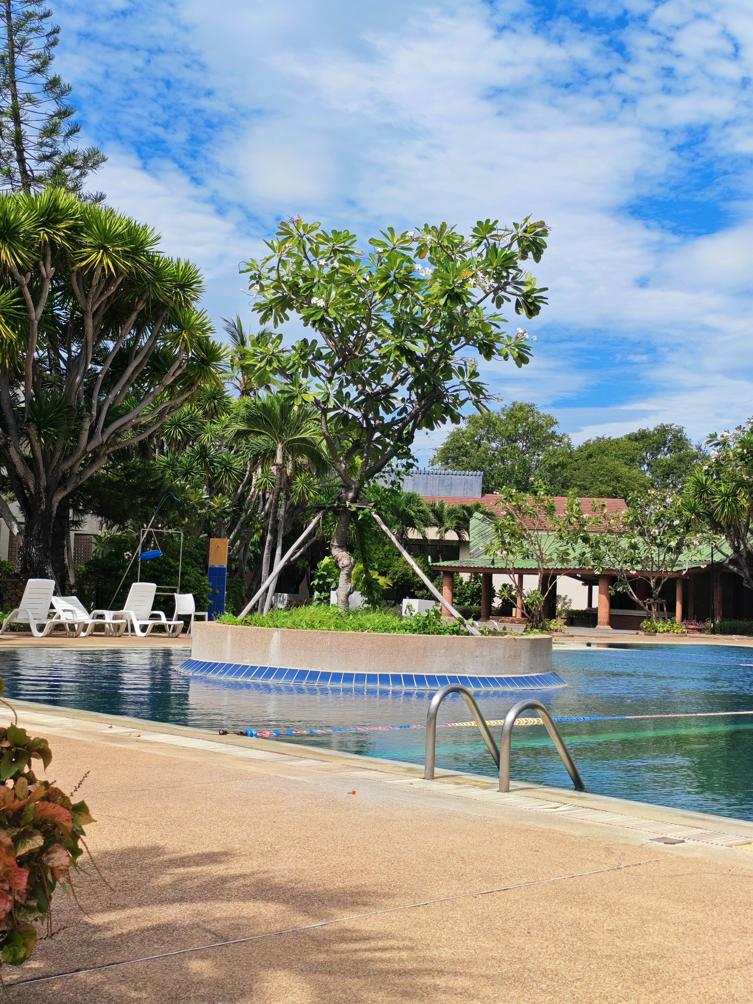 Фото Hotel Tropicana Pattaya