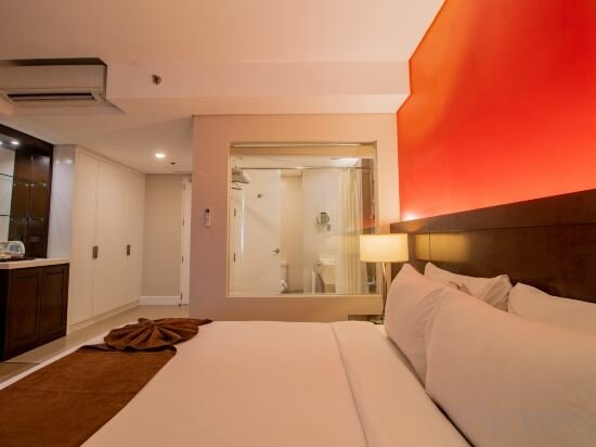 Фото Harolds Evotel Cebu