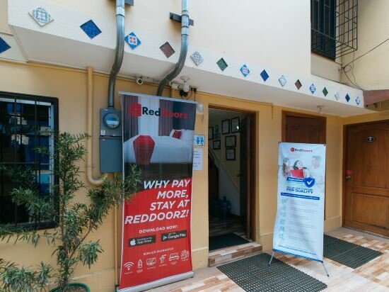 Фото RedDoorz near Pnr Espana Station