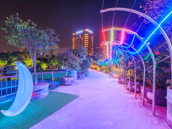 Hotel Foshan Yuefeng High-altitude Garden Panorama Hotel, Foshan, photo