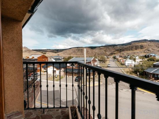 Фото Chalten Suites Hotel