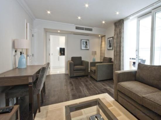 Фото Ashburn Court Apartments