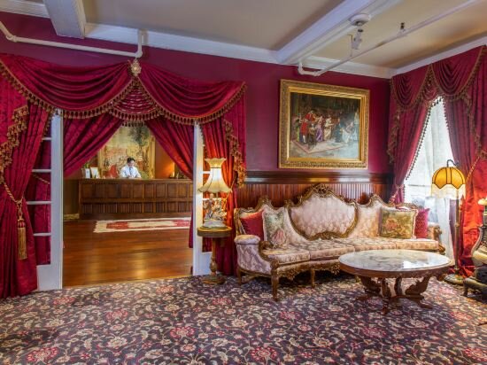 Фото Queen Anne Hotel