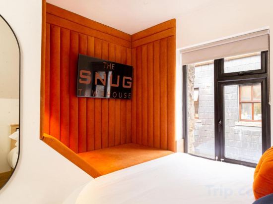 Фото The Snug Townhouse