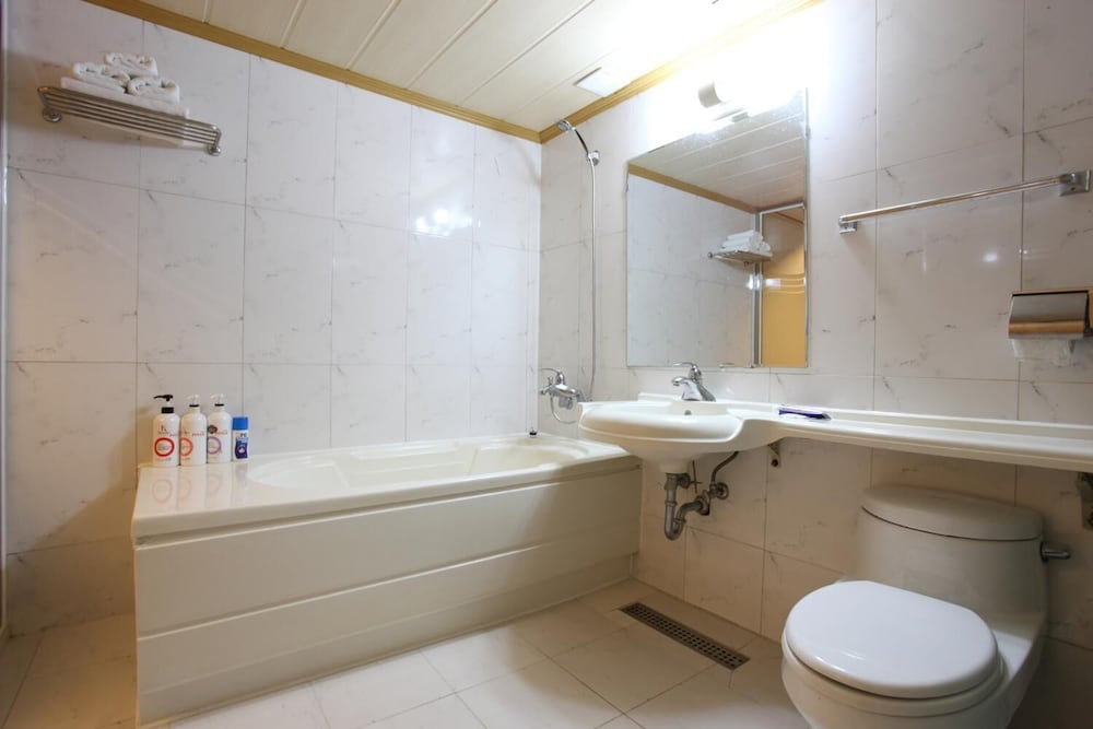 Фото Prince Hotel