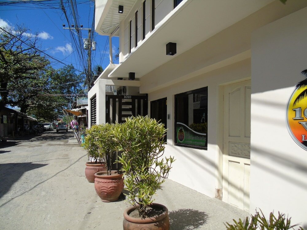 Фото Blue Rock Beach Resort