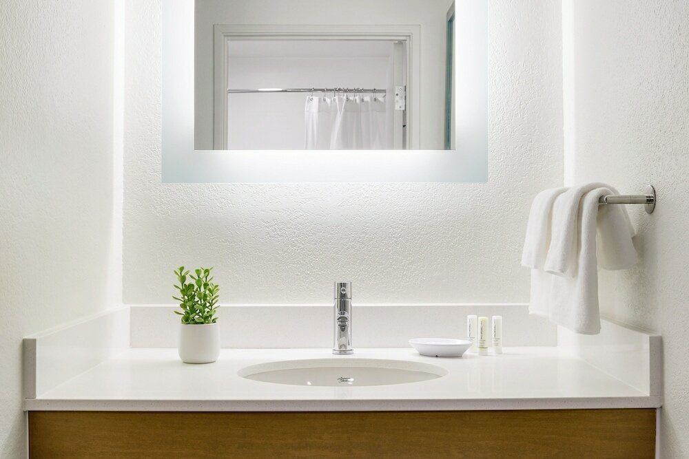 Фото SpringHill Suites Tempe at Arizona Mills Mall