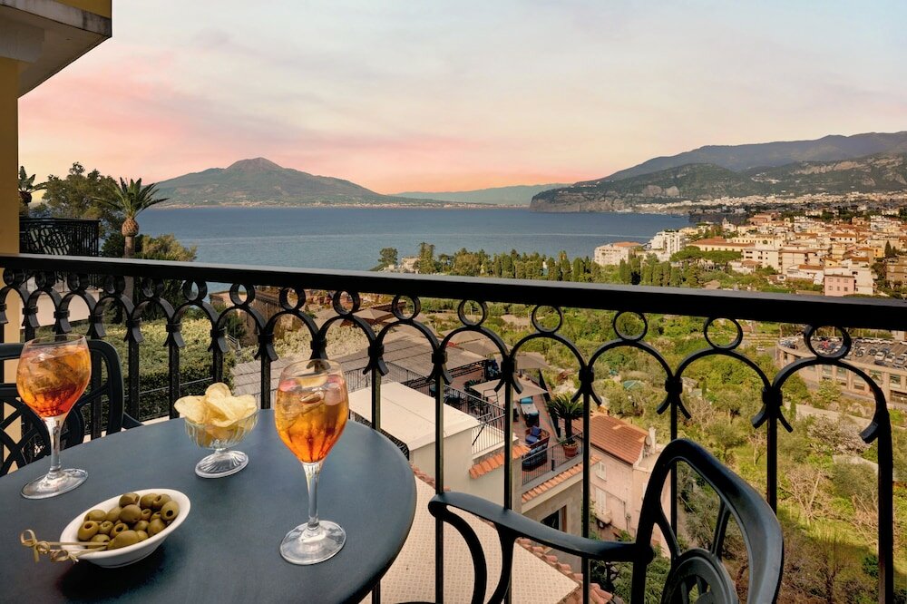 Фото Grand Hotel Capodimonte