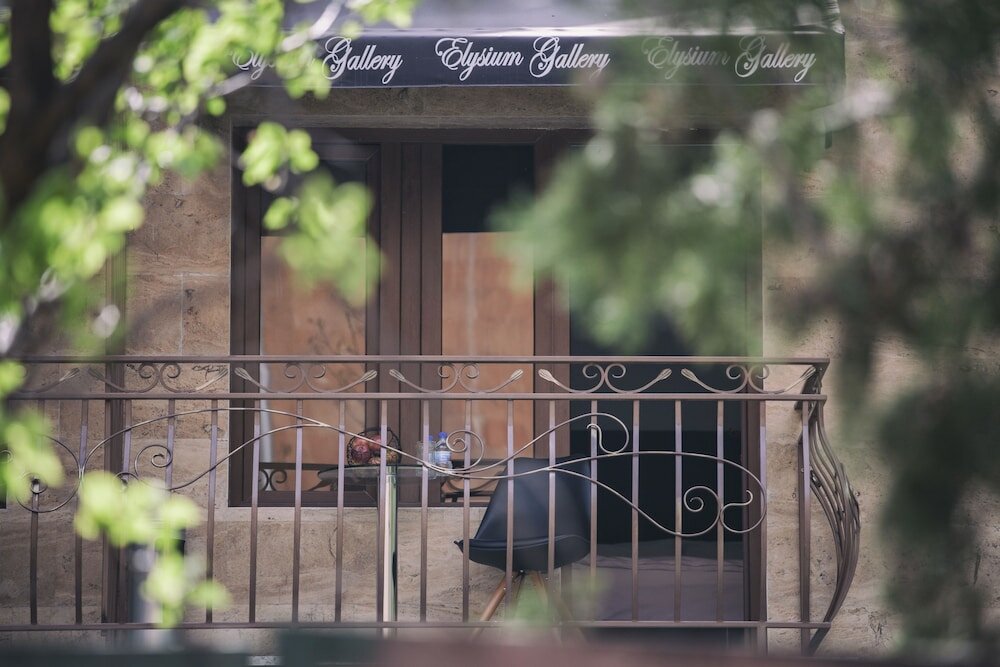 Фото Elysium Gallery