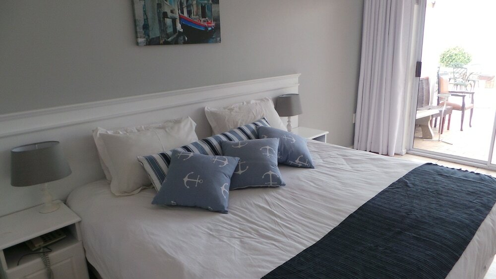 Фото The Chapman Hotel & Conference Centre