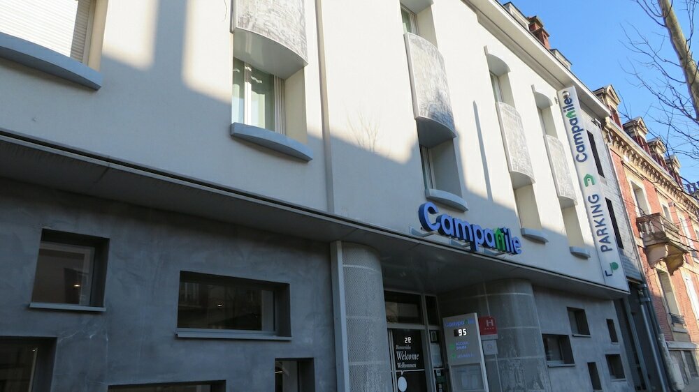 Фото Campanile Chartres Centre - Gare - Cathédrale