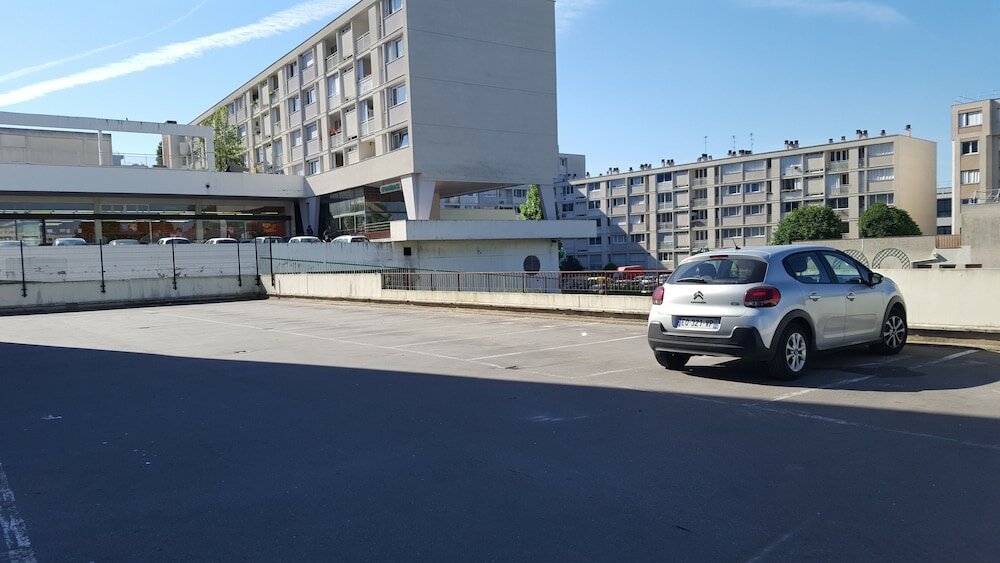 Фото Ibis Budget Fresnes