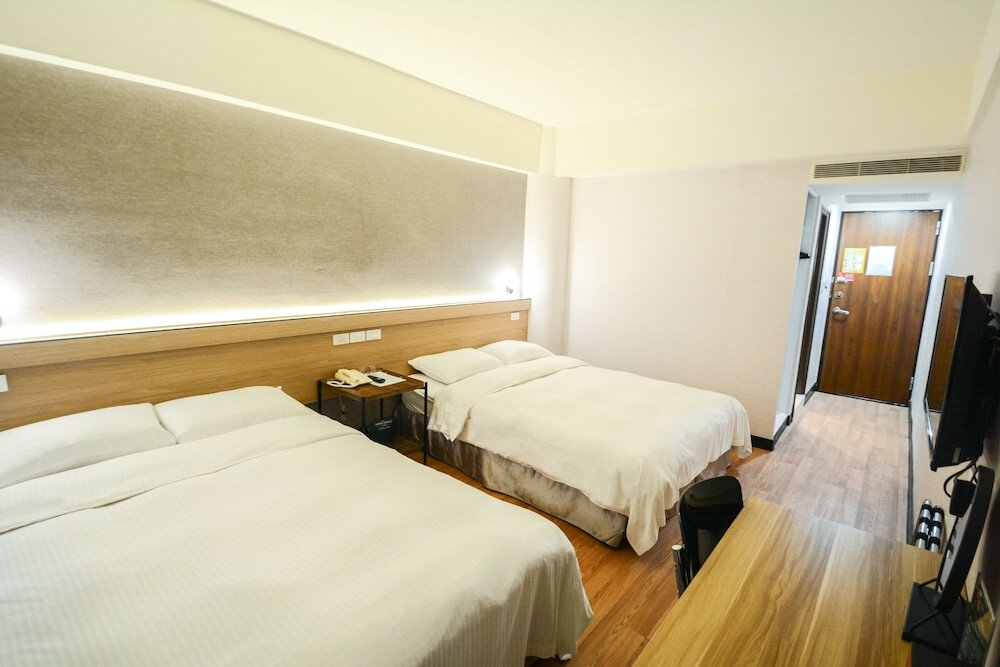 Фото New World Hotel