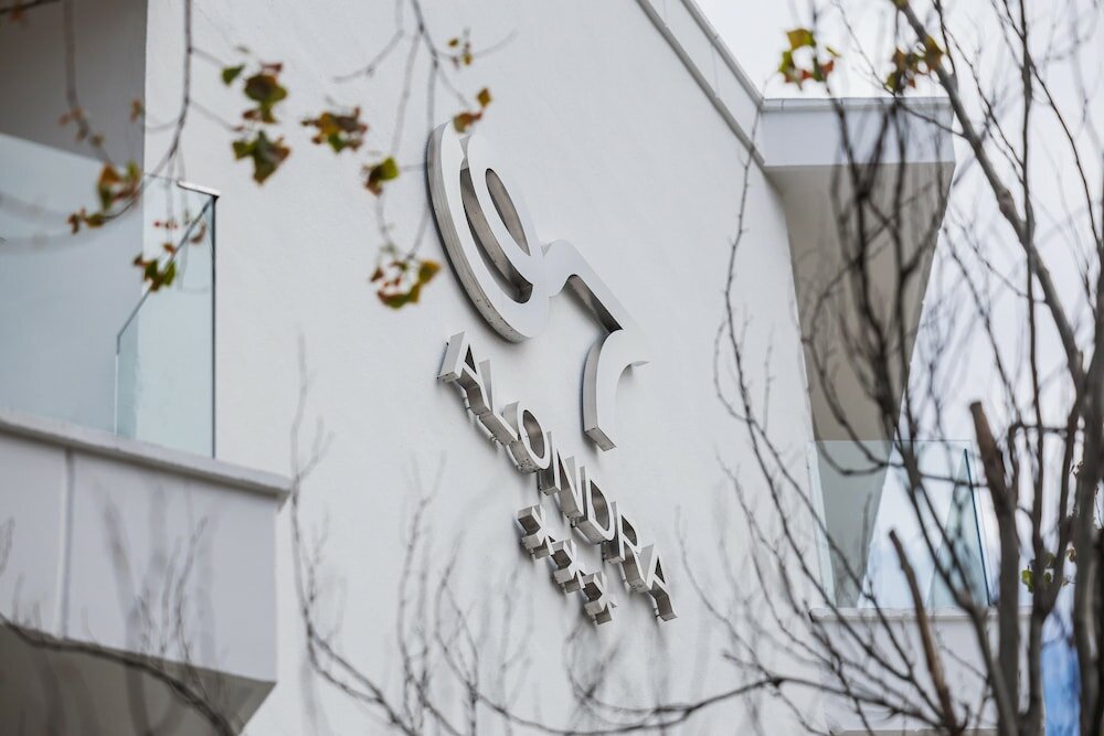 Фото Hotel Alondra