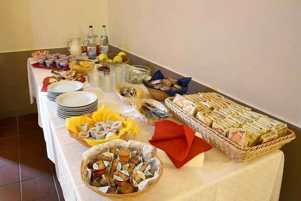 Фото Ostello Palazzo Pierantoni