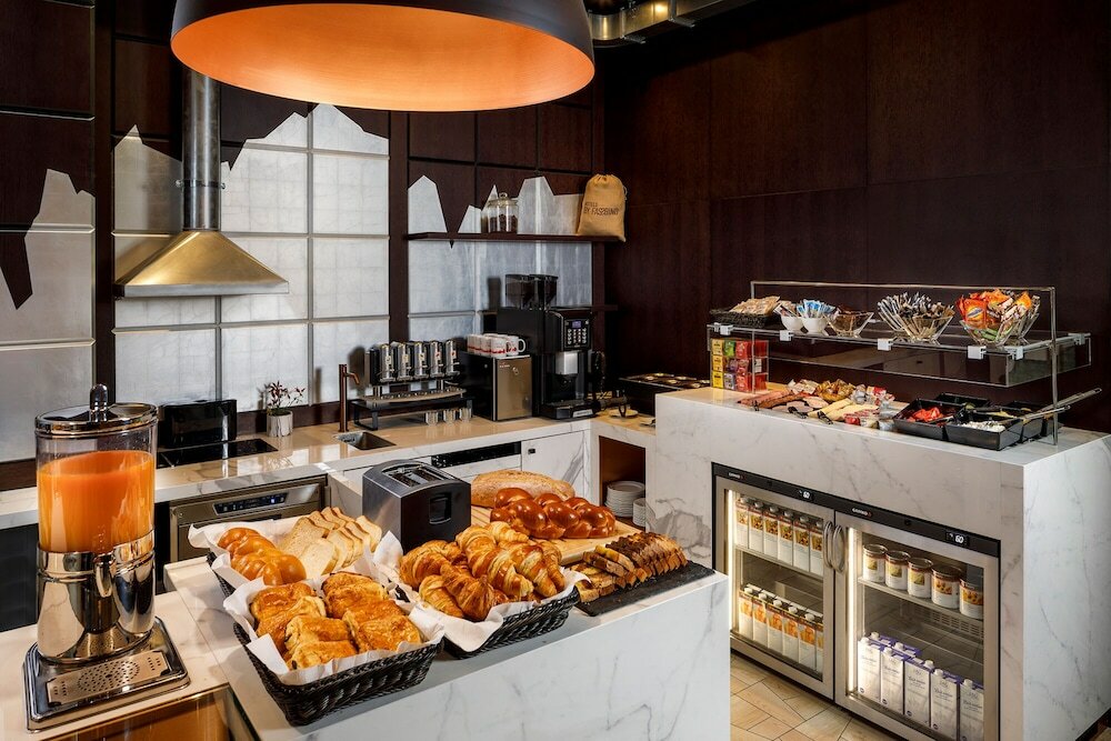 Фото Swiss Chocolate Lausanne by Fassbind