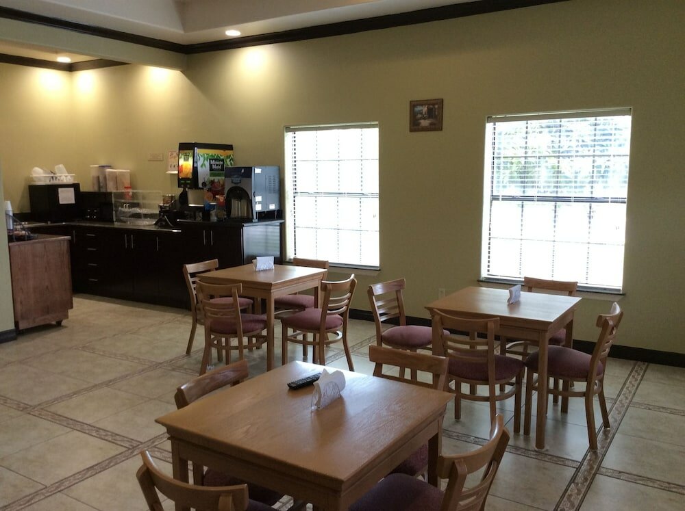 Фото Texas Inn Weslaco