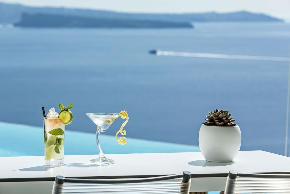 Фото Katikies Santorini - The Leading Hotels Of The World